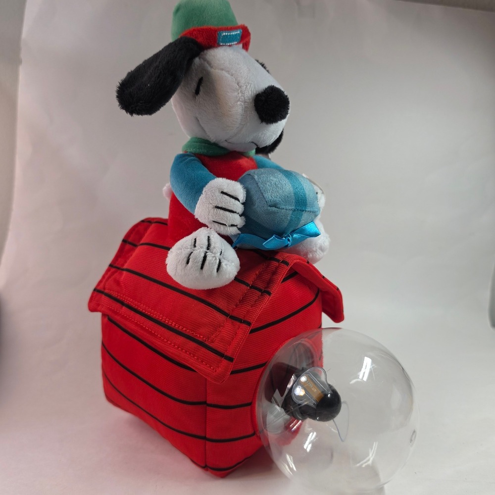 Peanuts Snoopy Christmas Plush Doghouse LED Animated Plush Elf Flying Ace